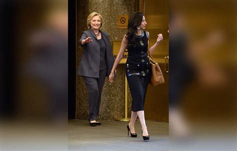 Hillary Clinton Looks Thick As Thieves With Sex Offender Anthony Weiner S Ex Wife Huma Abedin