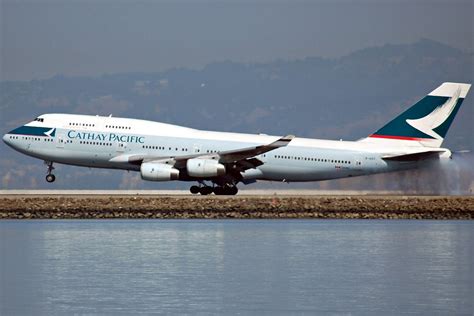 Cathay Pacific B Hot Smoky Touchdown She S Arriving From Gail