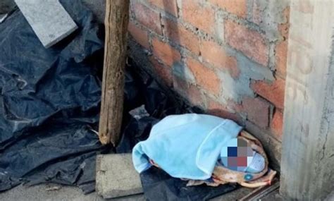 Reci N Nacido Fue Abandonado En El Portal De Una Casa