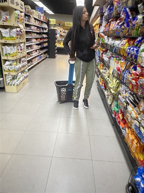 Hot Arab Girl With Saggy Bubble Butt Spandex Leggings Yoga Pants Forum