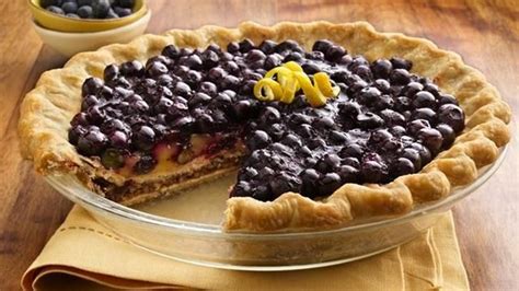 15 Amazing Blueberry Pie Recipes For National Blueberry Pie Day April