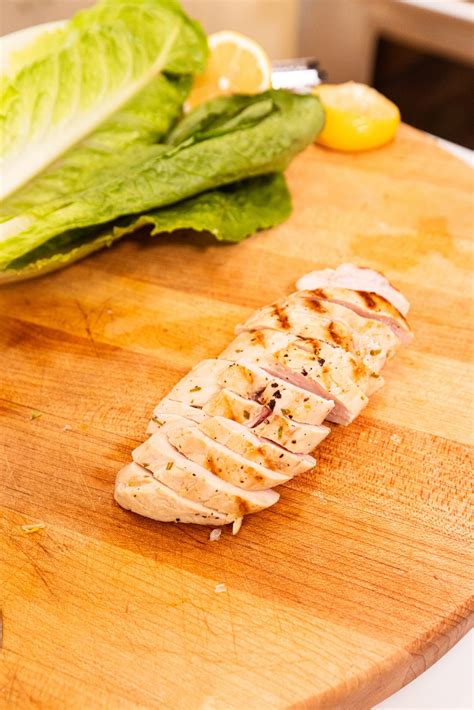 how to cook chicken for caesar salad on stove