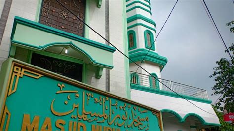 Masjid Nurul Muslimin Dibangun 1940 An Kini Akan Renovasi Tribun