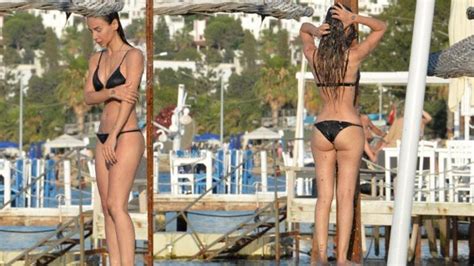 Hot Sexy Betul Demir Bikini Pics