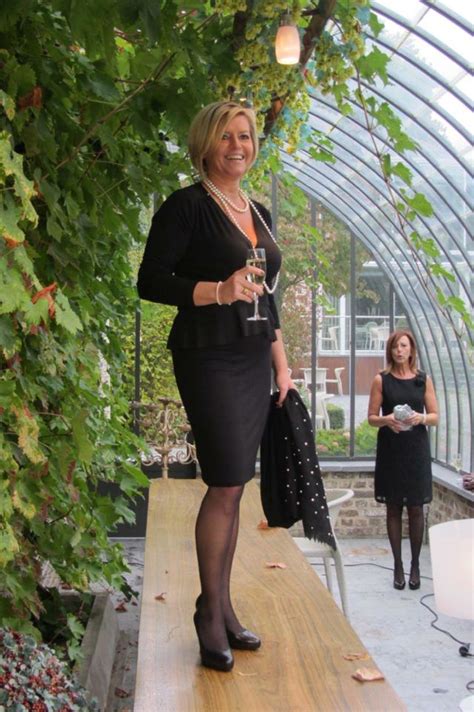 Candid Legs On Twitter Mature Blonde Dressed In Black With Pantyhose And Heels Poses Showing