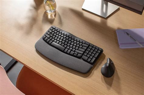 La innovación del teclado y ratón ergonómico Logitech Wave Keys