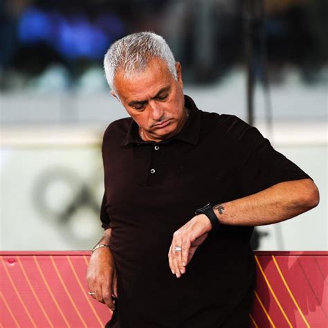 Foot Jos Mourinho Reste La Cible Principale Pour Prendre La T Te Du