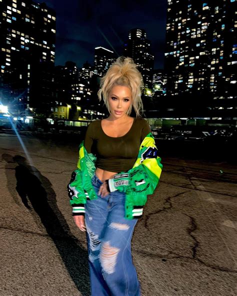 Bunnie XO Age – The Truth About Her Age in 2024 - English Recaps