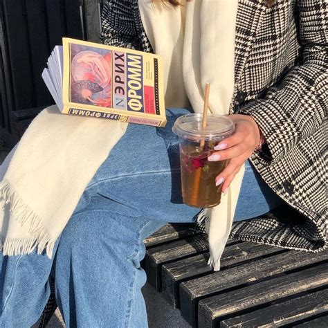 сливка-ленивка лиза🧸 on Instagram: “почему бы не купить новых книг? ах ...