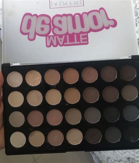 Paleta Sombra Nude Preta Maquiagem Feminina Jasmyne Usado Enjoei
