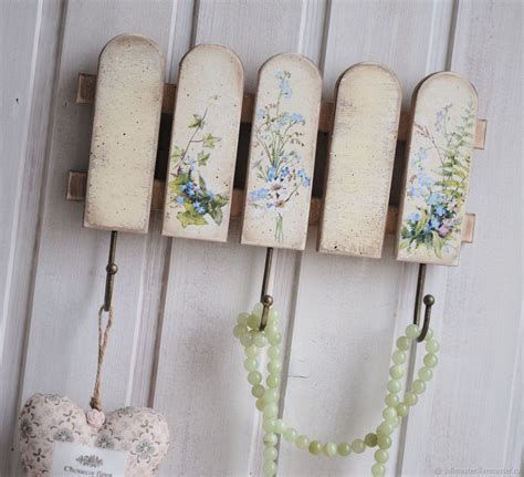 Вешалки в стиле декупаж 81 фото