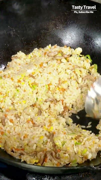 고슬고슬 최고의 중국집 볶음밥 계란볶음밥 돼지고기 볶음밥 옛날볶음밥 Fried Egg On Fried Rice Egg Fried Rice Pork Fried