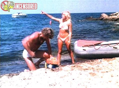 Naked Lydia Cornell In Blood Tide