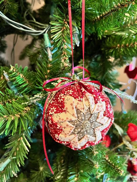 My Sewing Room Christmas Bench Pillow