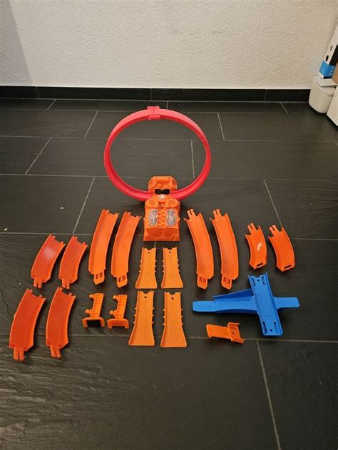 Hot Wheels Track Builder Looping System Und Einzelteile Gebraucht In Bertschikon Gossau F R