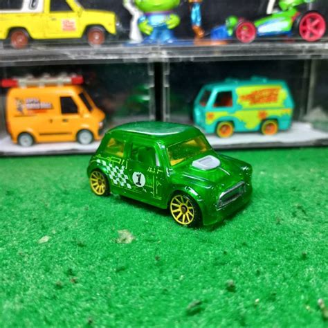 Jual Hot Wheels Morris Mini X Raycers Xraycers Giftpack Gift Pack Hijau Shopee Indonesia