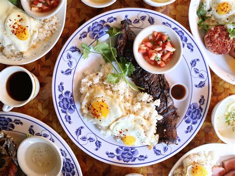 Uncle Mike's Place Review - West Town - Chicago - The Infatuation