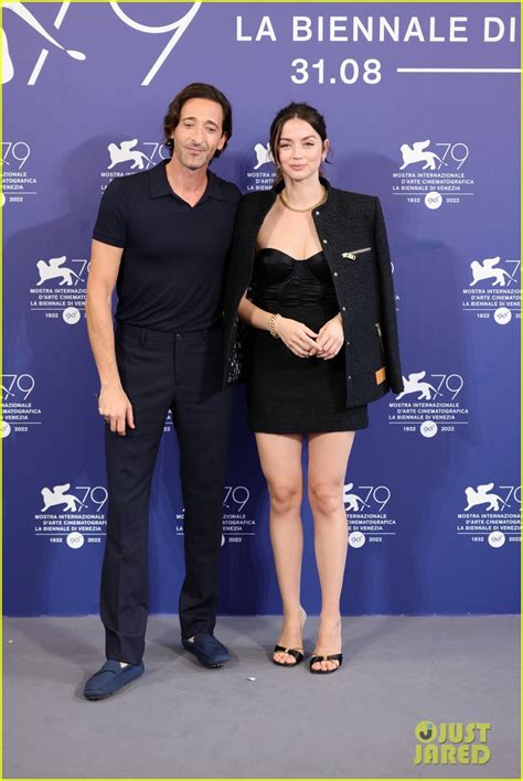 Ana De Armas Adrien Brody Join Blonde Cast At Venice Photo Call Photo Adrien