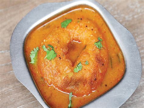 A World Of Vadas Fried To Perfection Vadas Are Available In A Mind