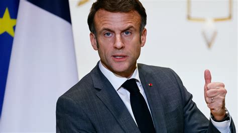 Vous avez validé la culture du viol Macron visé par des féministes