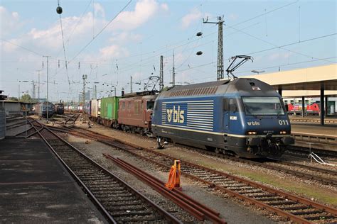 Durchfahrt Am 04 10 2014 Von Re 465 011 5 Wisenberg Zusammen Mit Re