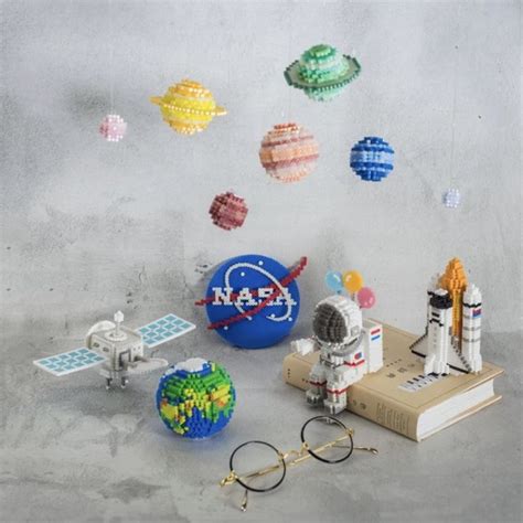 Bundle Set Nasa Space Astronaut Planet Earth Satellite Rocket 3d Perler