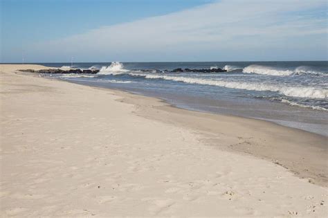 Naked And Afraid XL Survivalists Go On 40 Day Journey Through The Wilderness