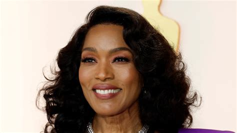 Angela Bassett Wows With Incredibly Blunt Bangs Hot Queen