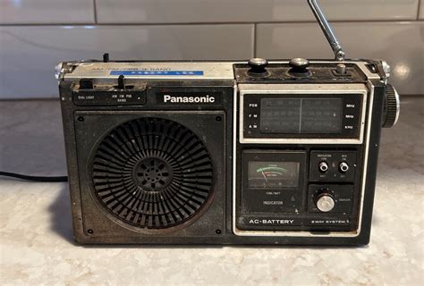 PANASONIC RF 1080 AM FM PSB 3 BAND AC DC Portable RADIO VINTAGE FAST