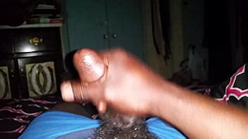 Frotando Uno XVIDEOS