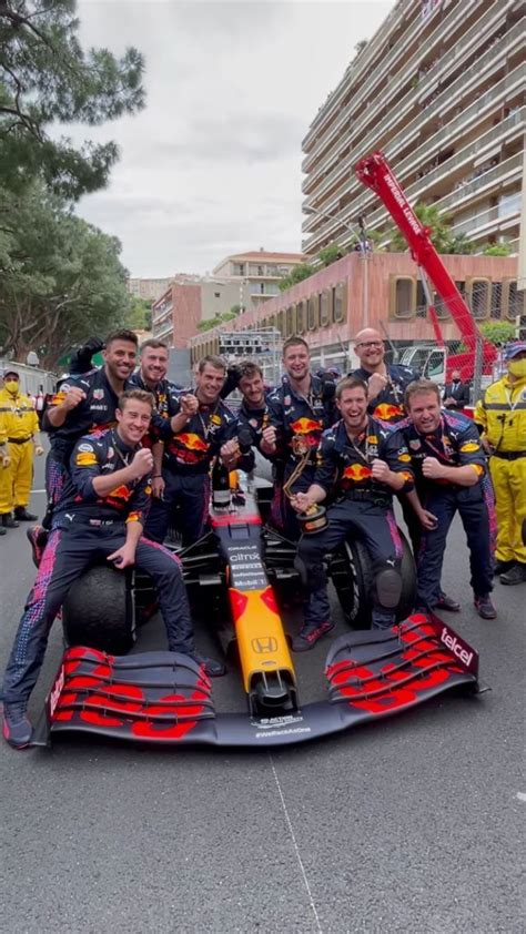 Pin van Сергей Оботнин op F1