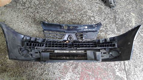 Renault Clio MK2 Campus 2001 2010 Front Bumper Black 676 Store