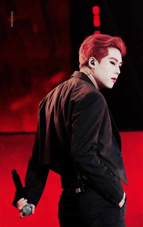 Here Are The Top Male Idols Who Can Completely Change From Cutie Pie To Sex Symbol In A
