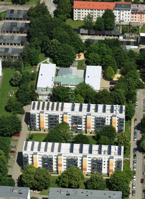 Luftbild Halberstadt Plattenbau Hochhaus Wohnsiedlung In