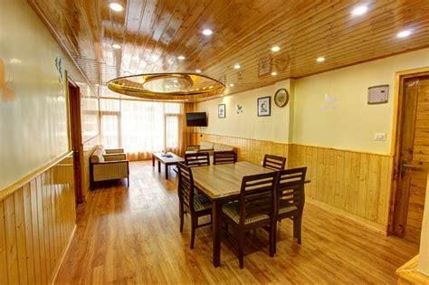 Hotel Snow Peak Retreat Manali - Manali Taxi