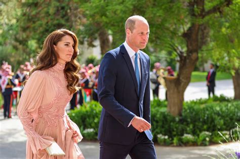 Ce Rochie Spectaculoasa A Purtat Kate Middleton La Nunta Printului