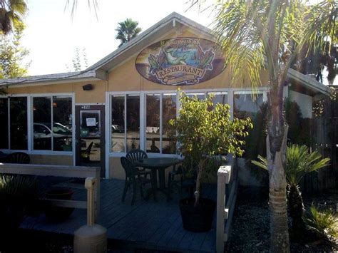 10 Small Town Florida Restaurants With Comforting Homestyle Meals