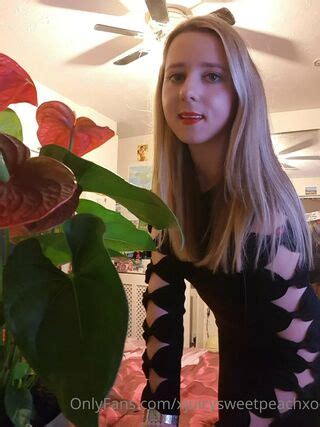 Xjuicysweetpeachxo Nude OnlyFans NudoStar TV