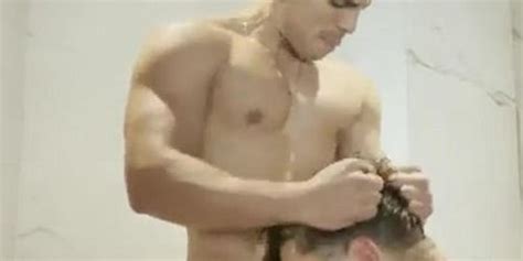 Sexo Gay Rico En El Sillon Tnaflix