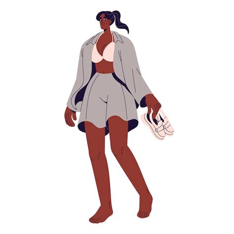 Chica Feliz En Bikini Y Camisa Caminando Descalza Mujer Joven En Traje De Verano Llevando