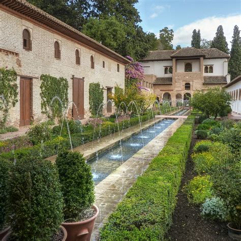 Seville or Granada – Which City Should You Visit?