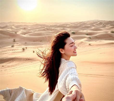 Điểm mặt dàn hot girl cả năm yêu đương nhộn nhịp nhưng Tết đến Xuân về vẫn một mình như ai