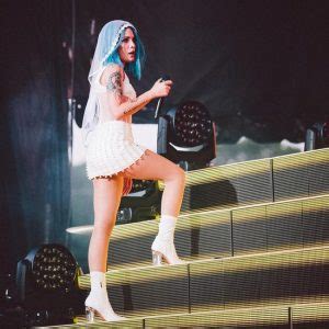 The Hottest Almost Nude Halsey Photos ThBlog