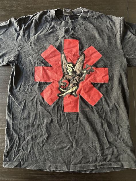 Red Hot Chili Peppers Band T Shirt Sz Large One Hot M Gem