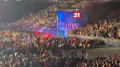 2022 WWE Mens Royal Rumble Entrances Ending Live Crowd Reaction