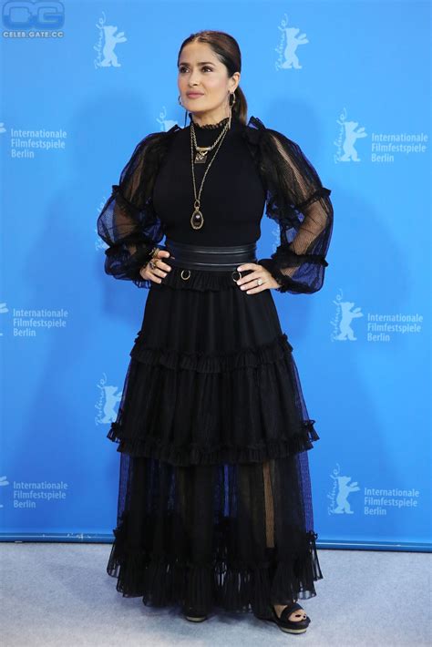 Salma Hayek Nude Pictures Onlyfans Leaks Playboy Photos Sex Scene Uncensored