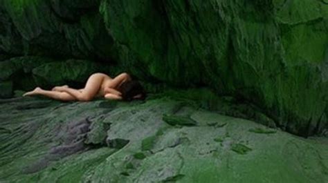 Showbiz 13 6 Triển lãm ảnh nude 18 được cấp phép