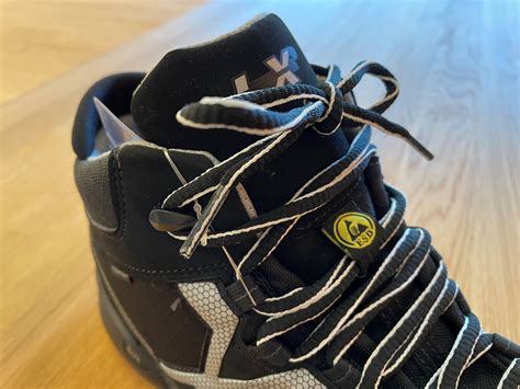 ESD bei Sicherheitsschuhen: Bedeutung & Unterschiede erklärt – Lupriflex