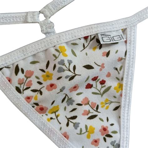 Bikini Contest Winner White Crop Top Micro Gigi