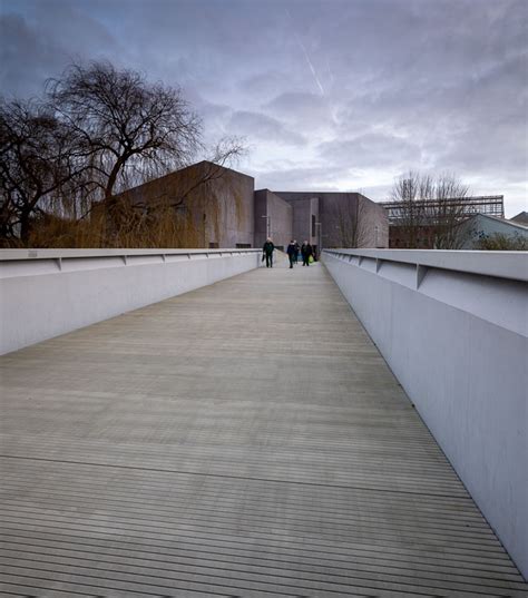 The Hepworth Wakefield Unveiled: A Glimpse of Modern Architecture by ...